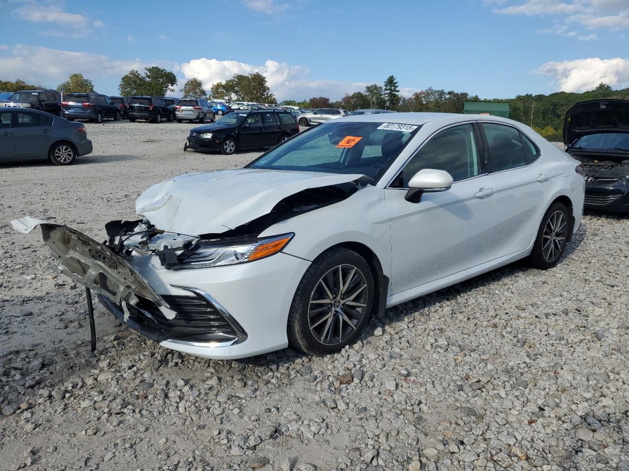TOYOTA CAMRY XLE