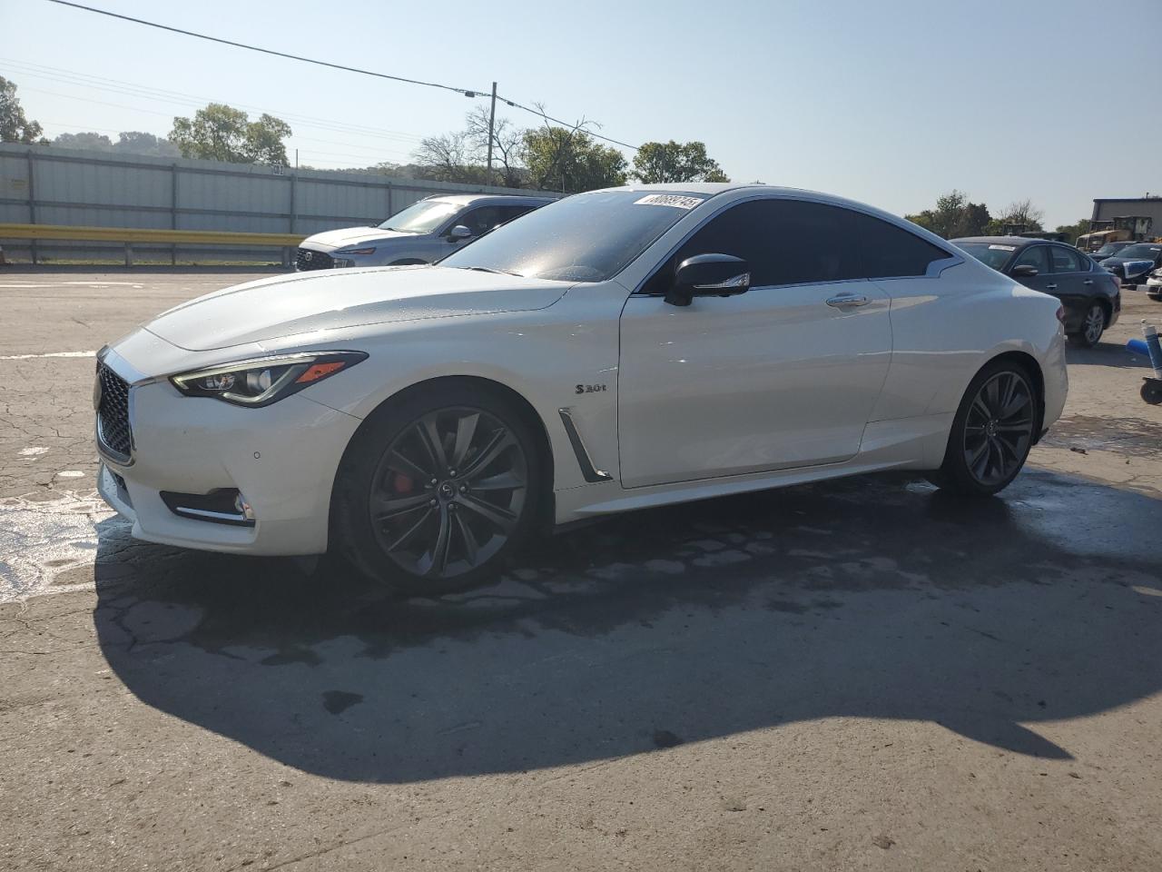 INFINITI Q60 RED SPORT 400
