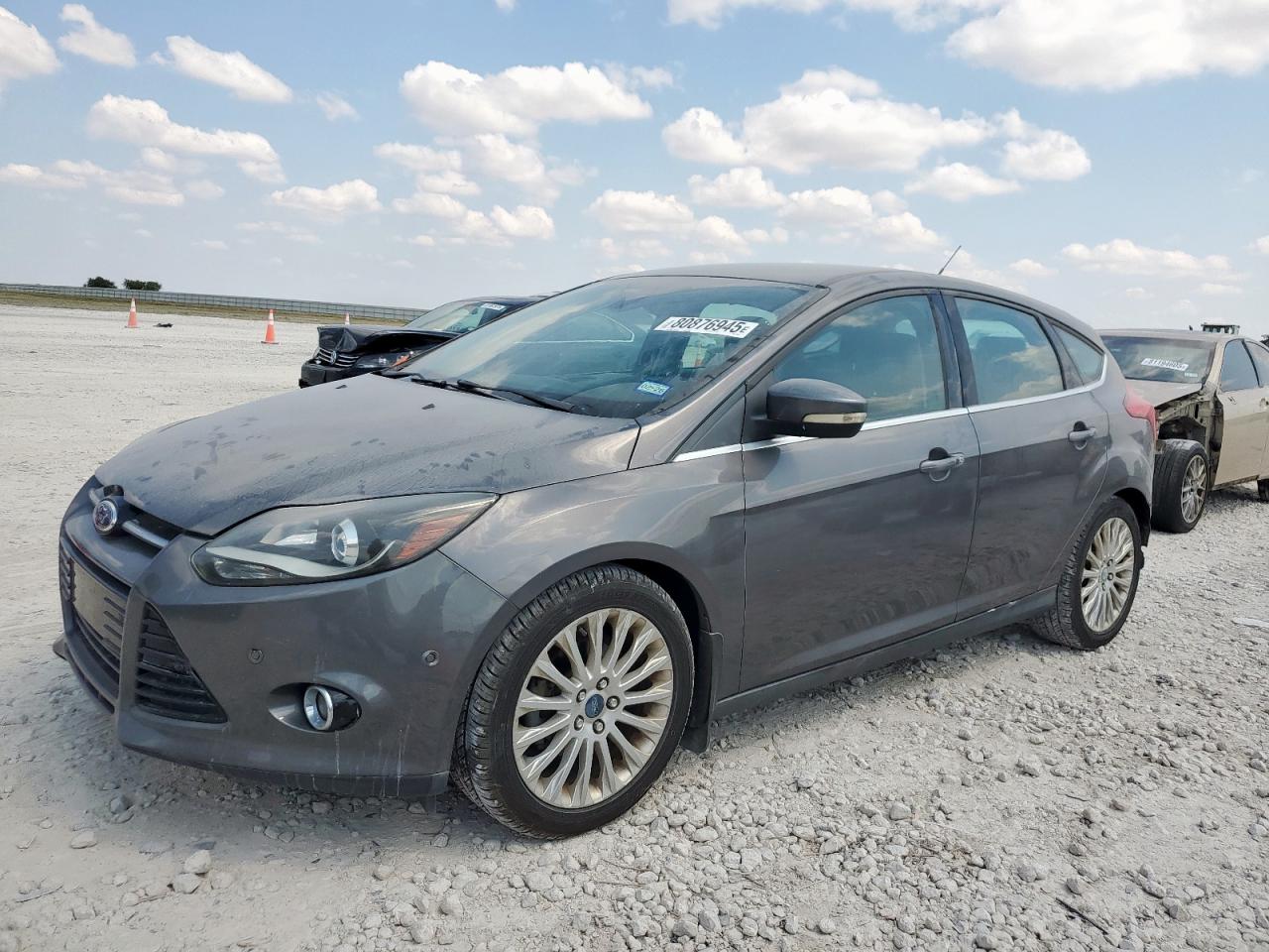 FORD FOCUS TITANIUM