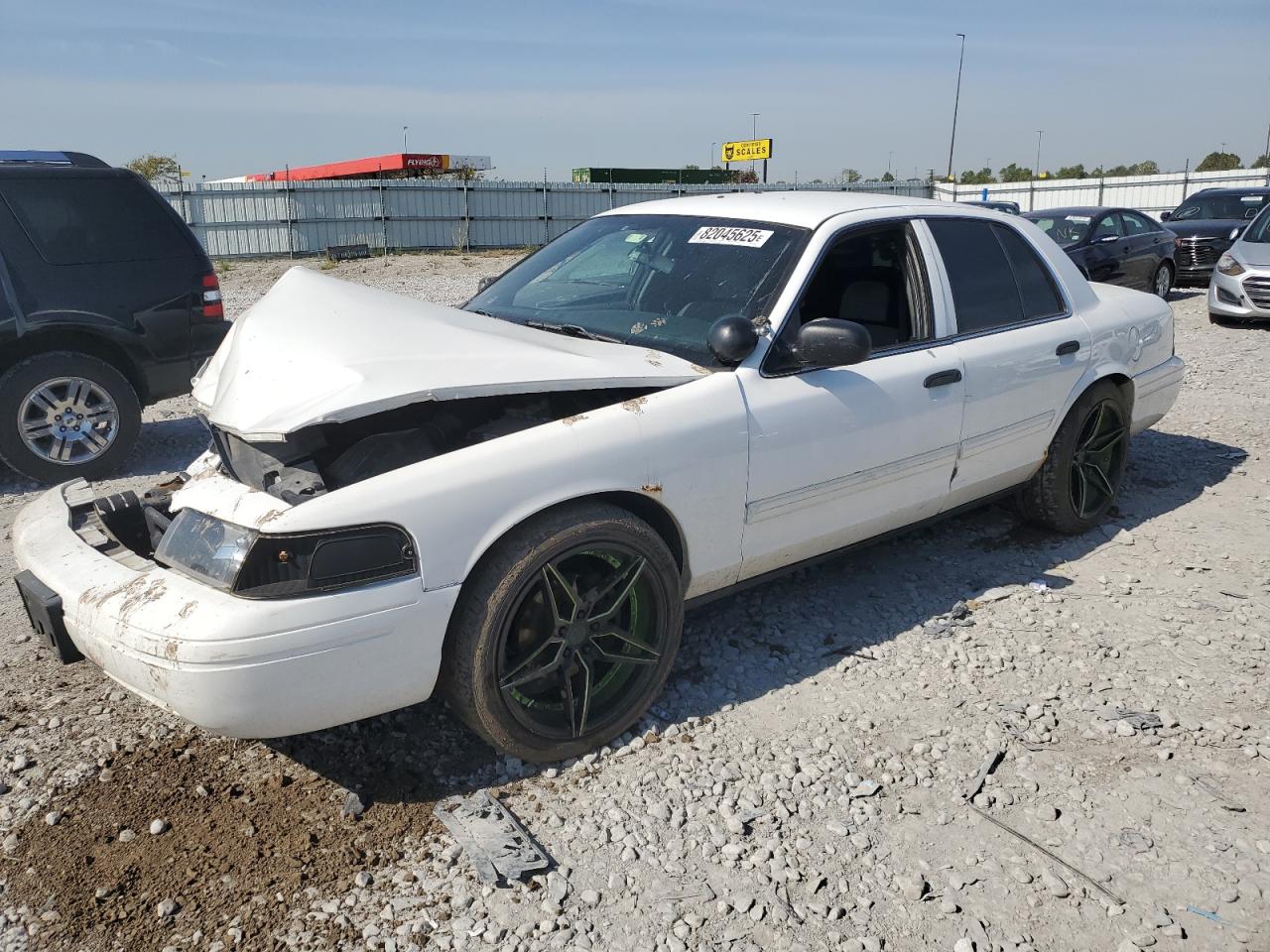 FORD CROWN VICTORIA POLICE INTERCEPTOR