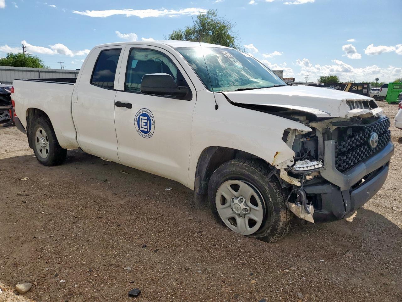 TOYOTA TUNDRA DOUBLE CAB SR