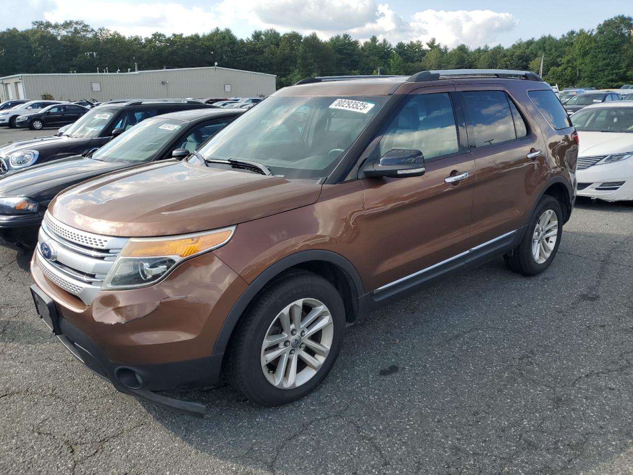  Salvage Ford Explorer