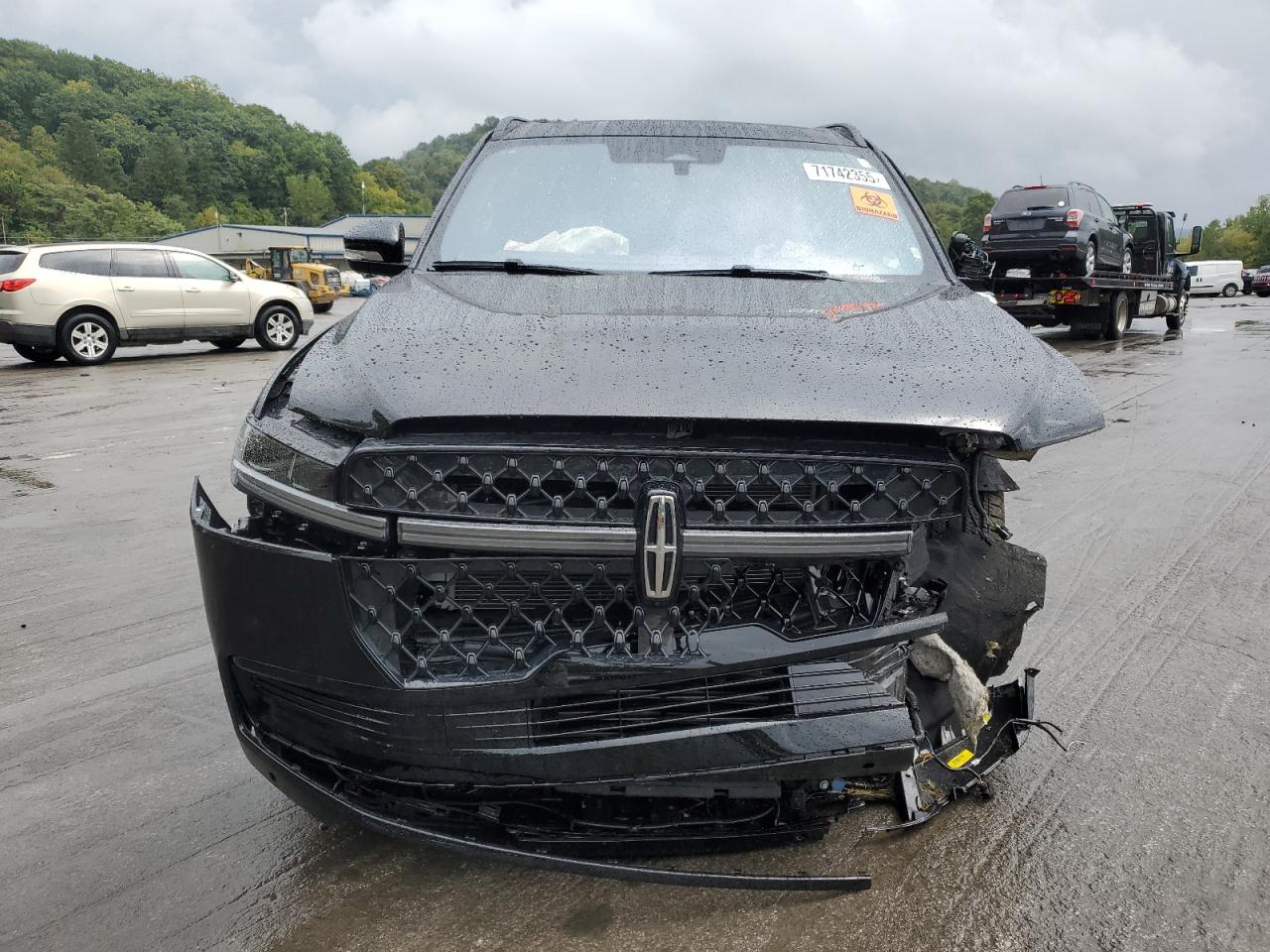 LINCOLN NAVIGATOR RESERVE