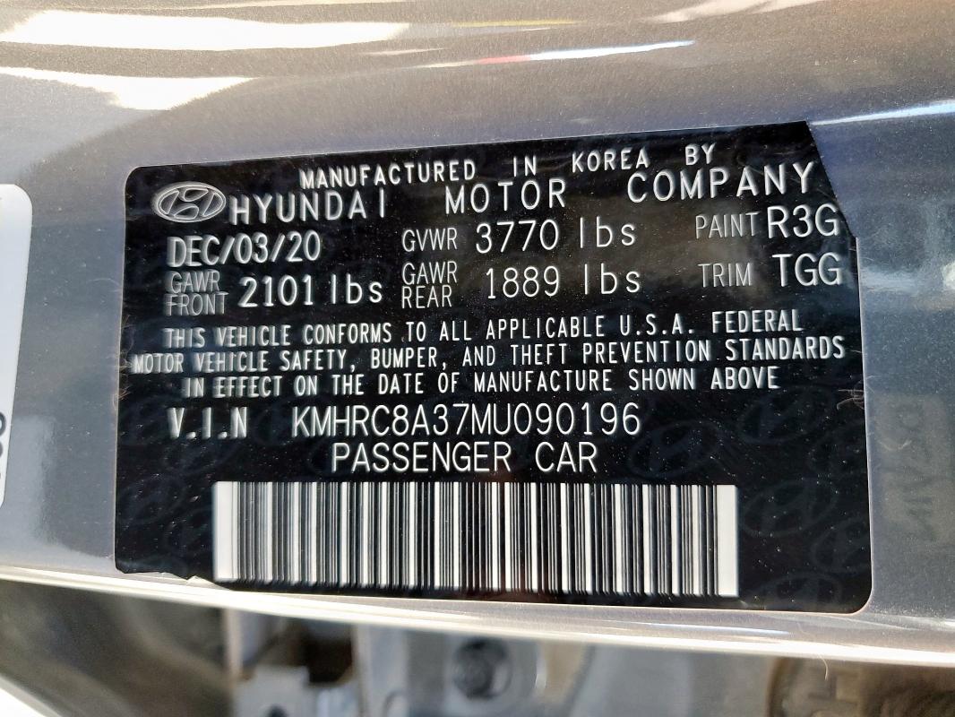 2021 HYUNDAI VENUE SEL KMHRC8A37MU090196