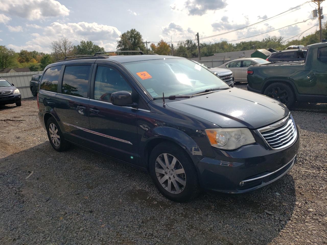 CHRYSLER TOWN & COUNTRY TOURING