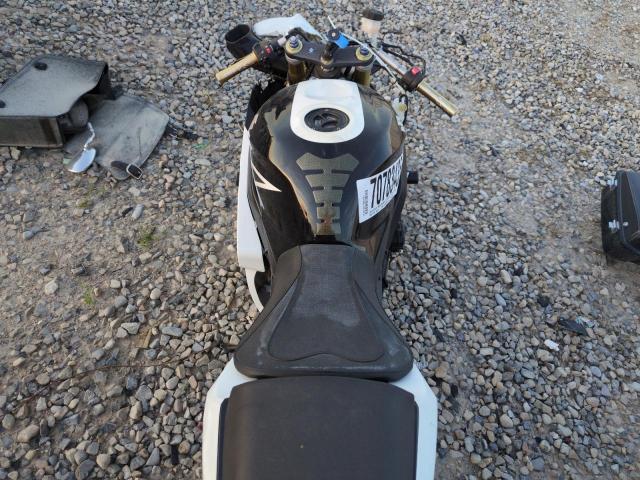 2005 SUZUKI GSX-R600 K JS1GN7CA252106677