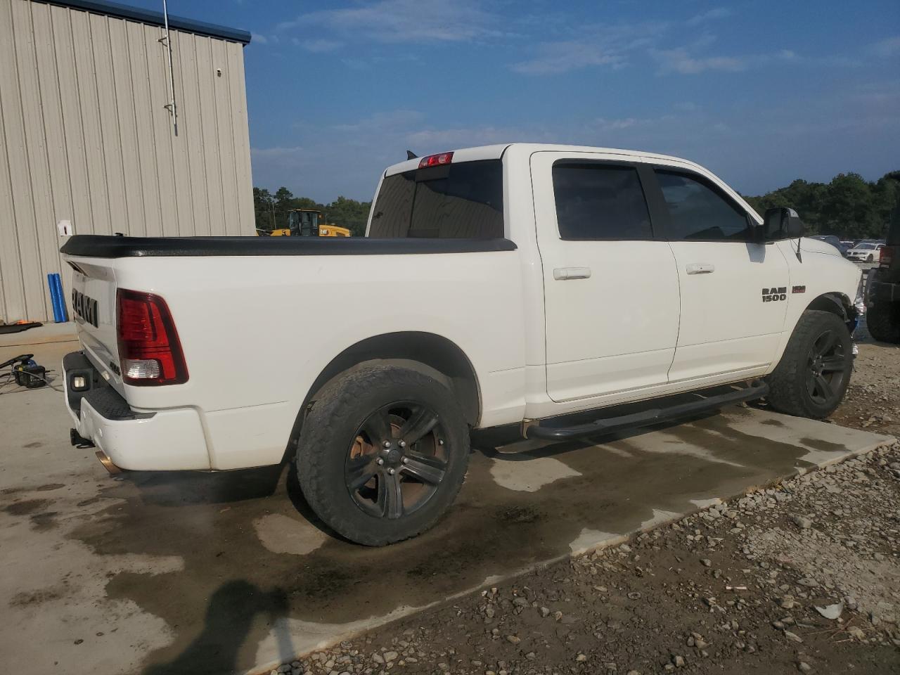 RAM 1500 SPORT