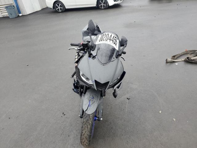 2024 YAMAHA YZFR3 A MH3RH18Y0RK016380
