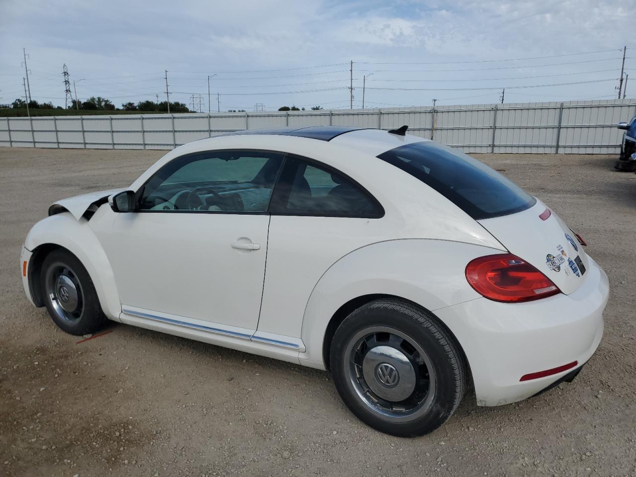 VOLKSWAGEN BEETLE