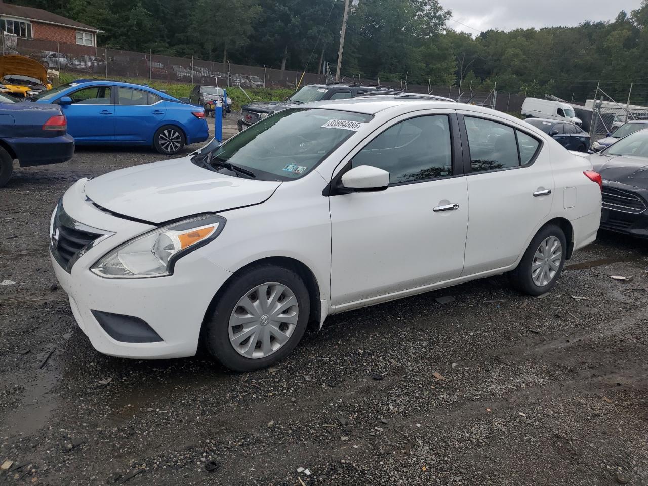 NISSAN VERSA S