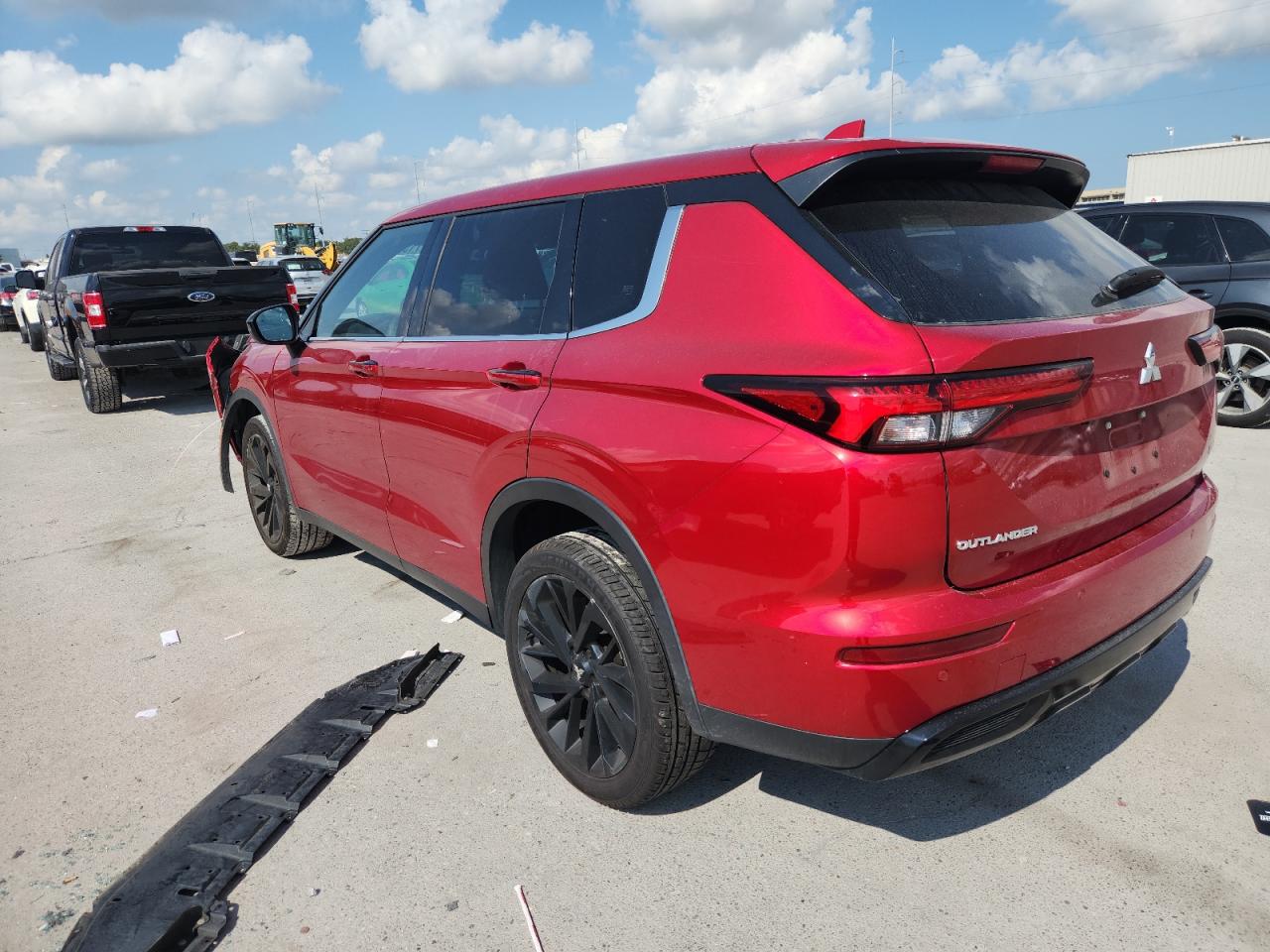 MITSUBISHI OUTLANDER SE