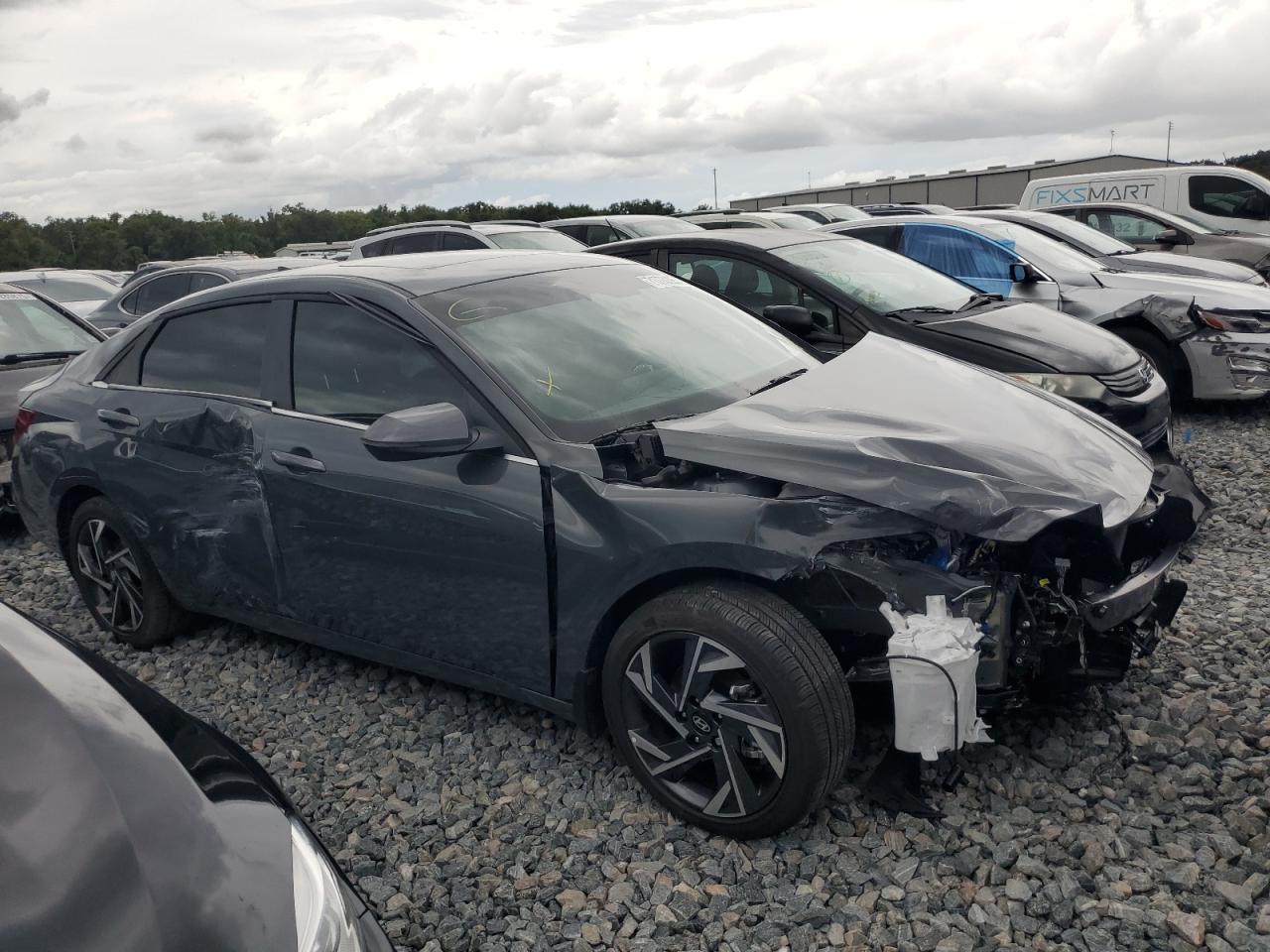 HYUNDAI ELANTRA LIMITED