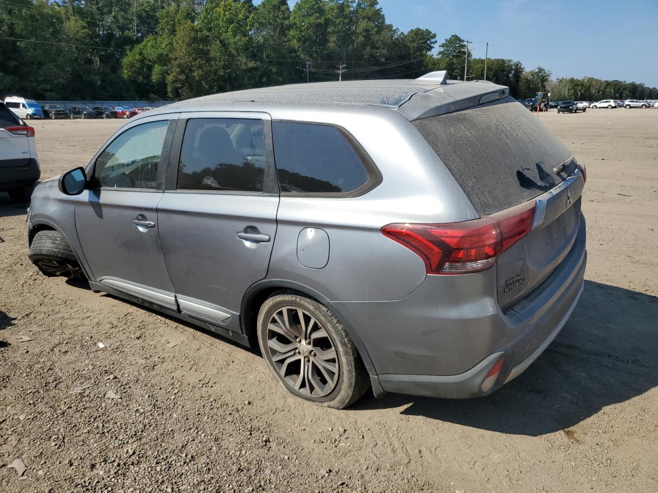 MITSUBISHI OUTLANDER ES