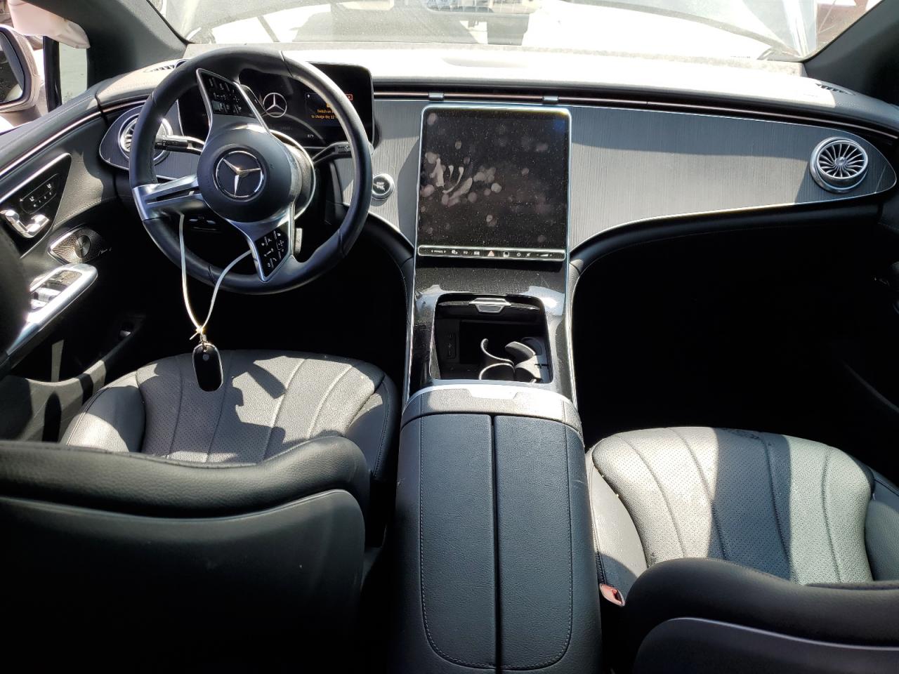 MERCEDES-BENZ EQE 350+