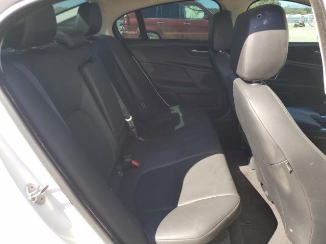 2019 JAGUAR XE - SAJAR4FX1KCP52699