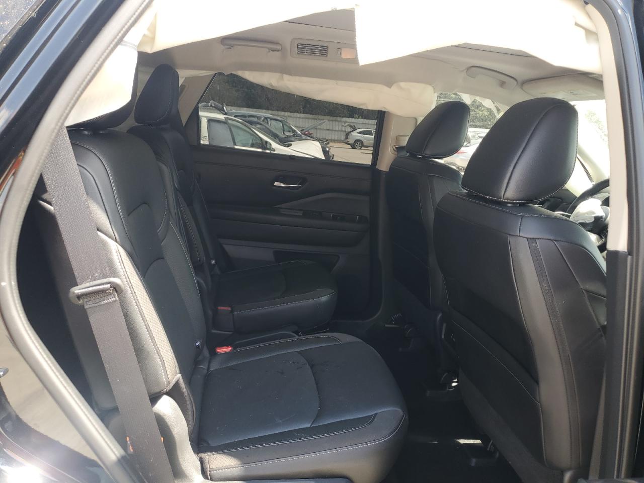 NISSAN PATHFINDER SL