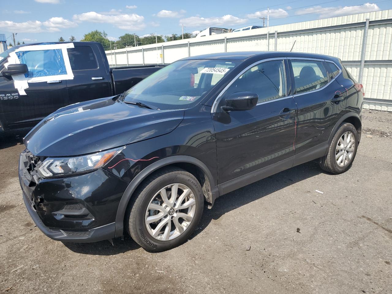 NISSAN ROGUE SPORT S