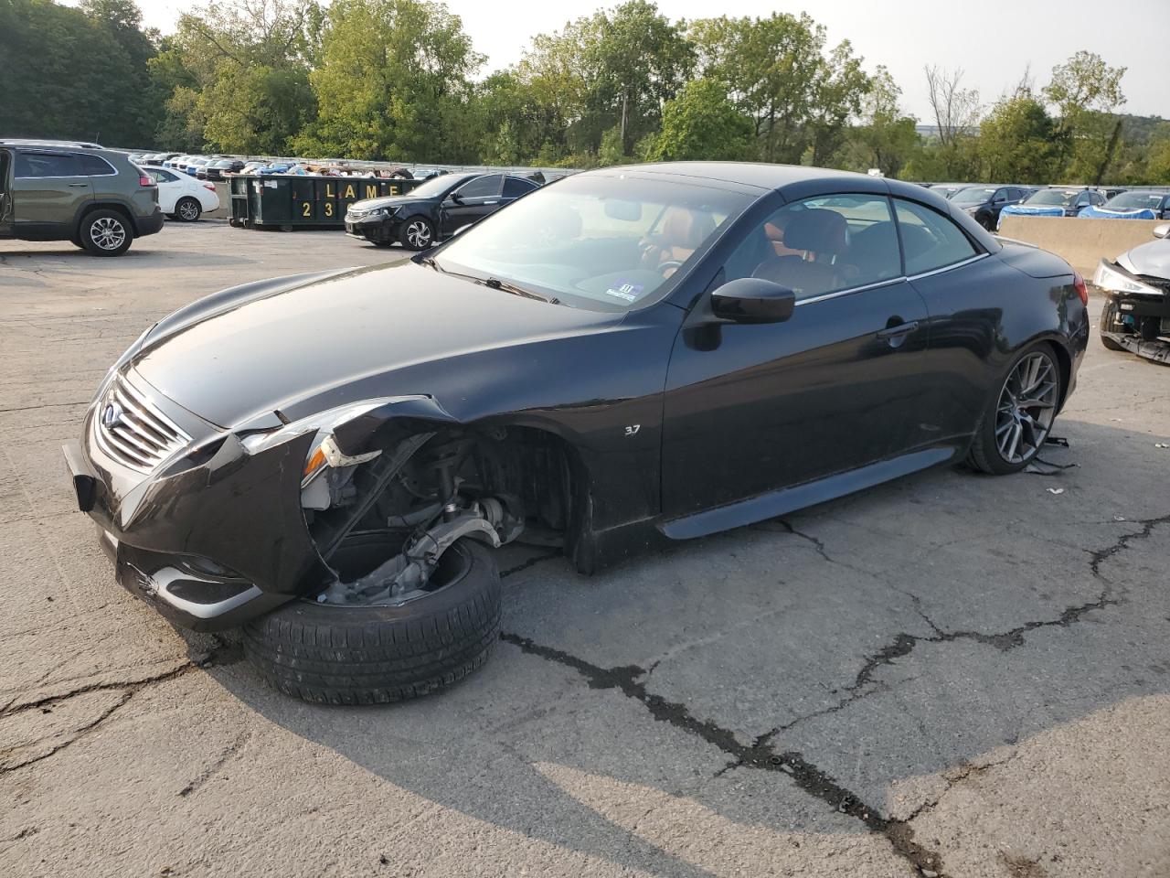 INFINITI Q60 BASE