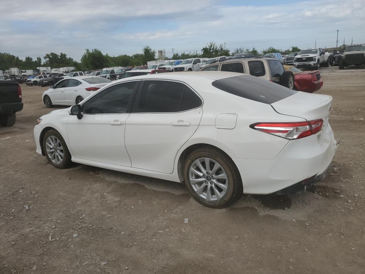 TOYOTA CAMRY L