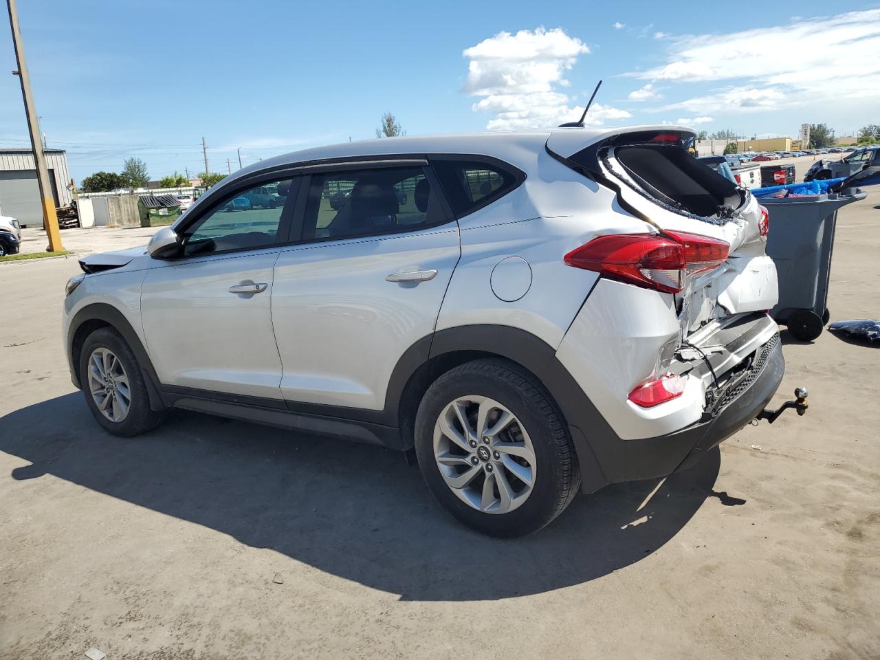 HYUNDAI TUCSON SE