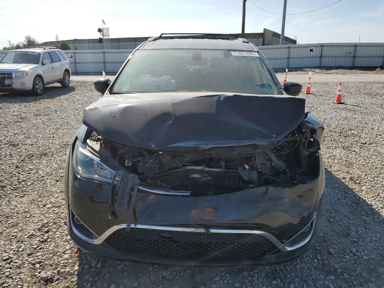 CHRYSLER PACIFICA TOURING L