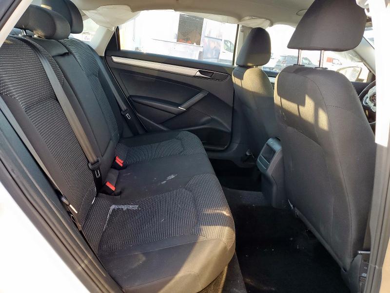 2018 VOLKSWAGEN PASSAT S 1VWAA7A34JC047936