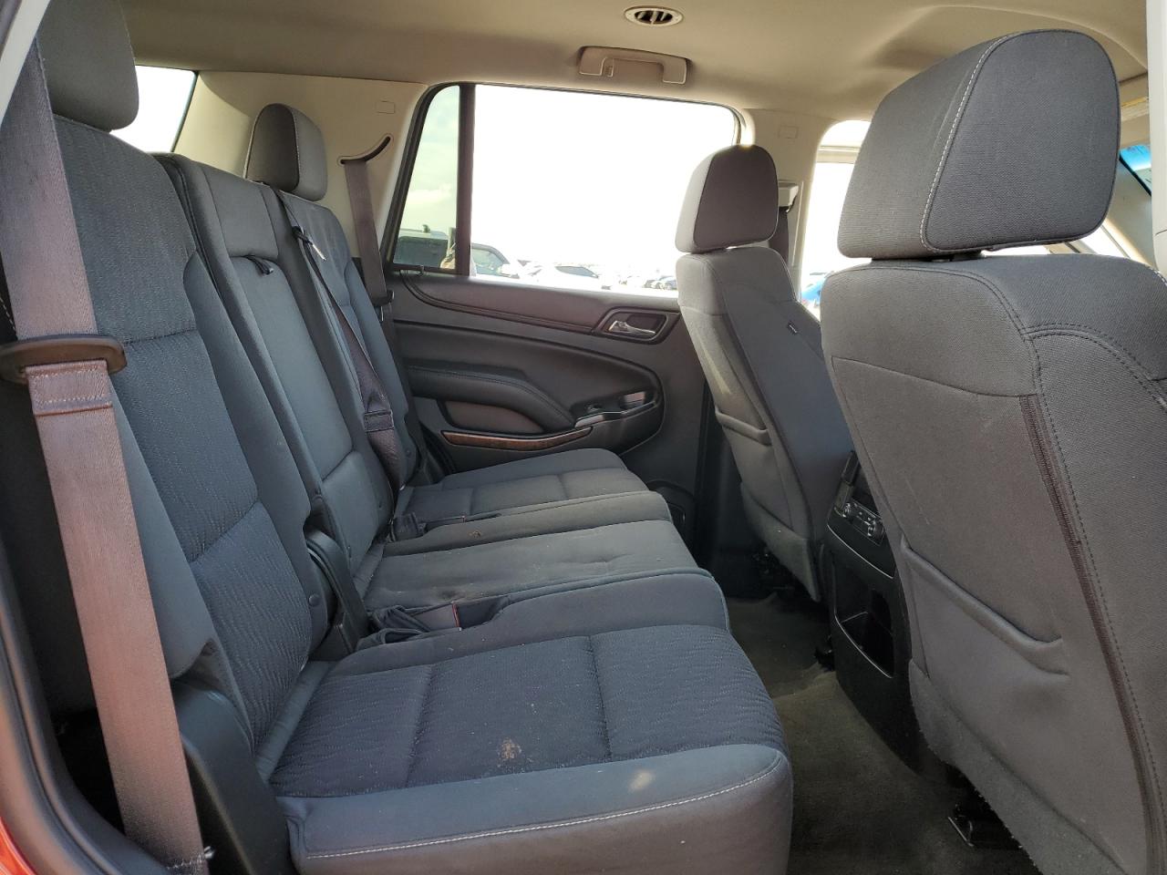 CHEVROLET TAHOE C1500 LS