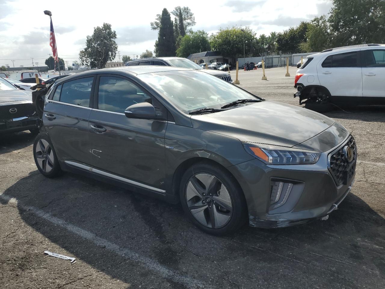 HYUNDAI IONIQ SEL