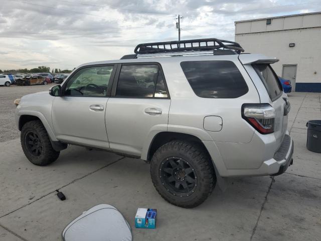 2015 TOYOTA 4RUNNER SR - JTEBU5JRXF5243412