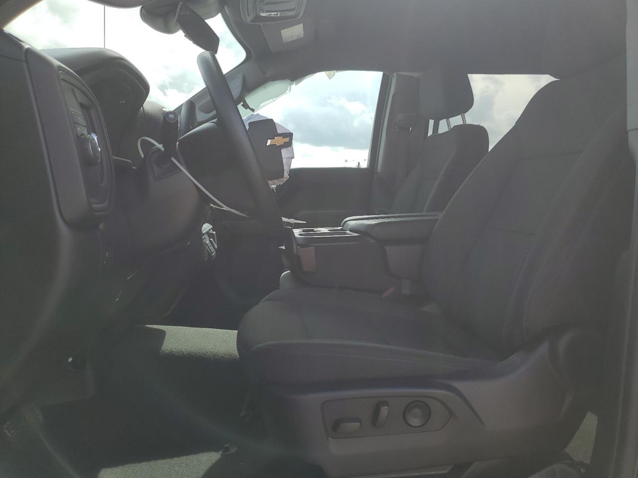 CHEVROLET SILVERADO C1500 CUSTOM