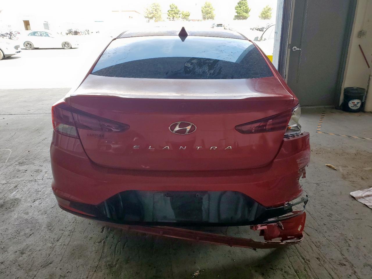 HYUNDAI ELANTRA SEL