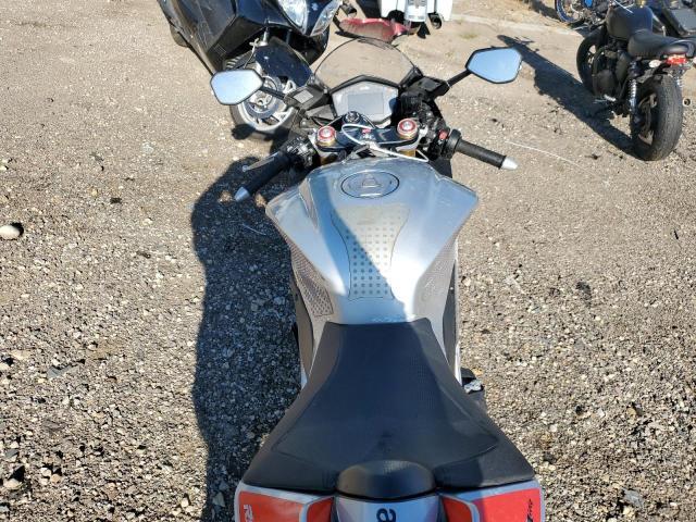 2018 APRILIA RSV4 ZD4KEU009JS001403