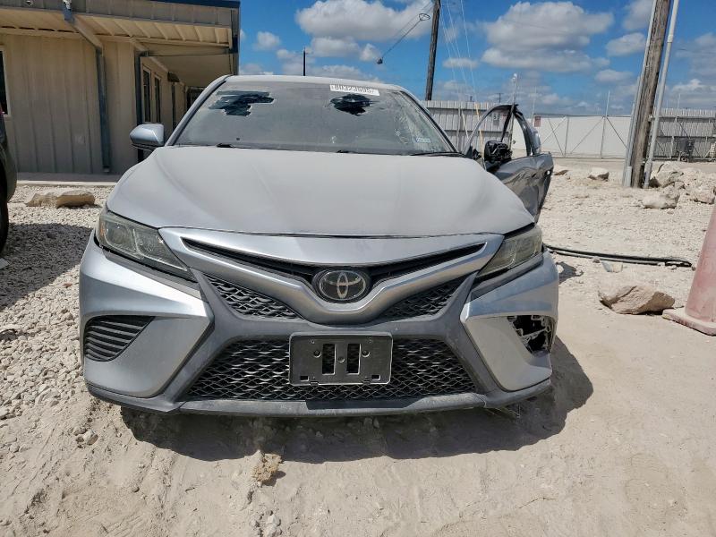 2018 TOYOTA CAMRY L 4T1B11HK6JU083585
