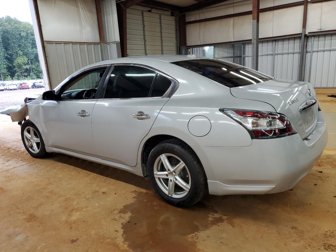 NISSAN MAXIMA S