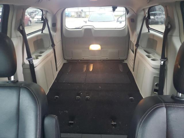 2015 CHRYSLER TOWN & COU 2C4RC1AG1FR639390
