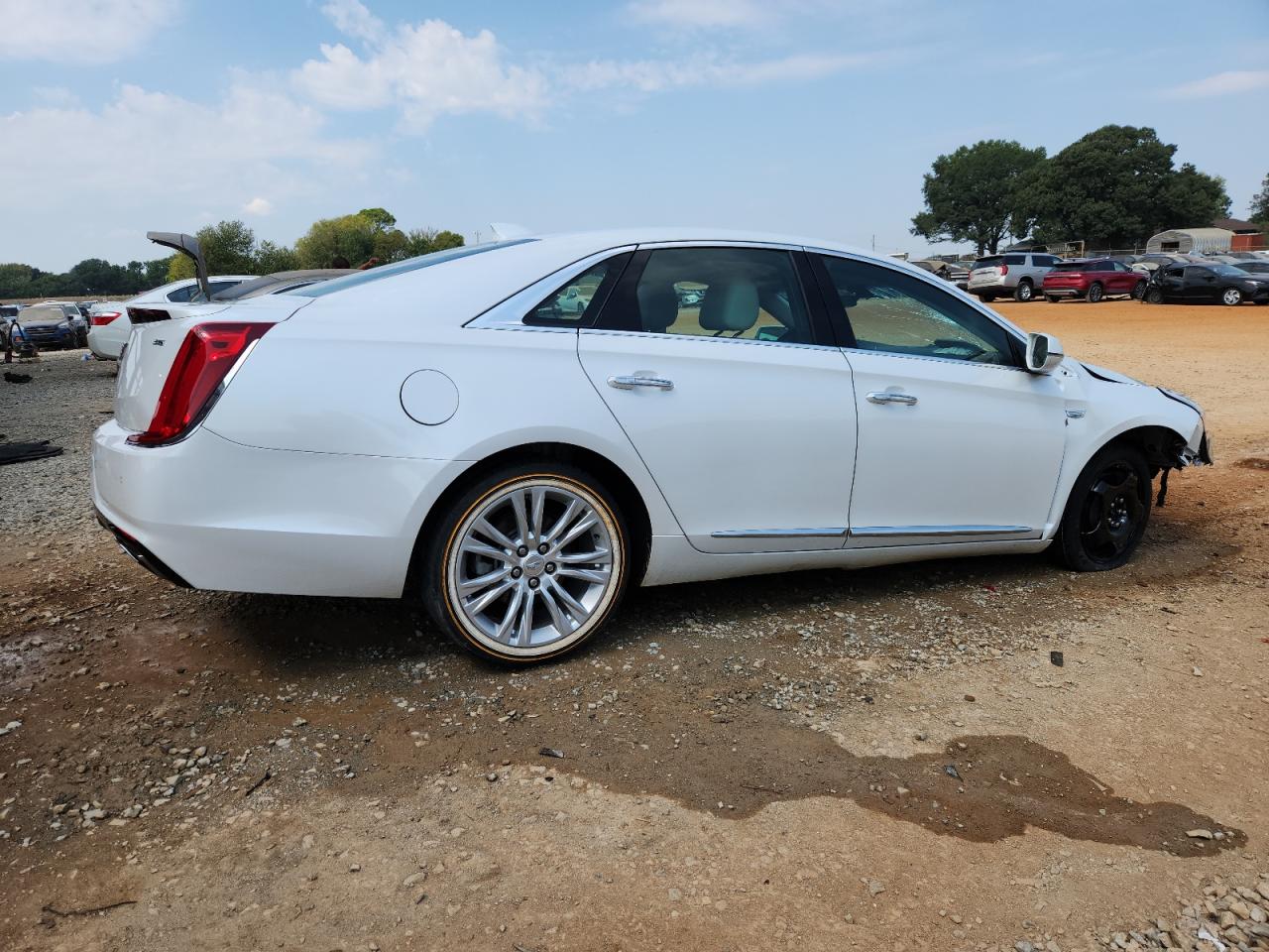 CADILLAC XTS LUXURY