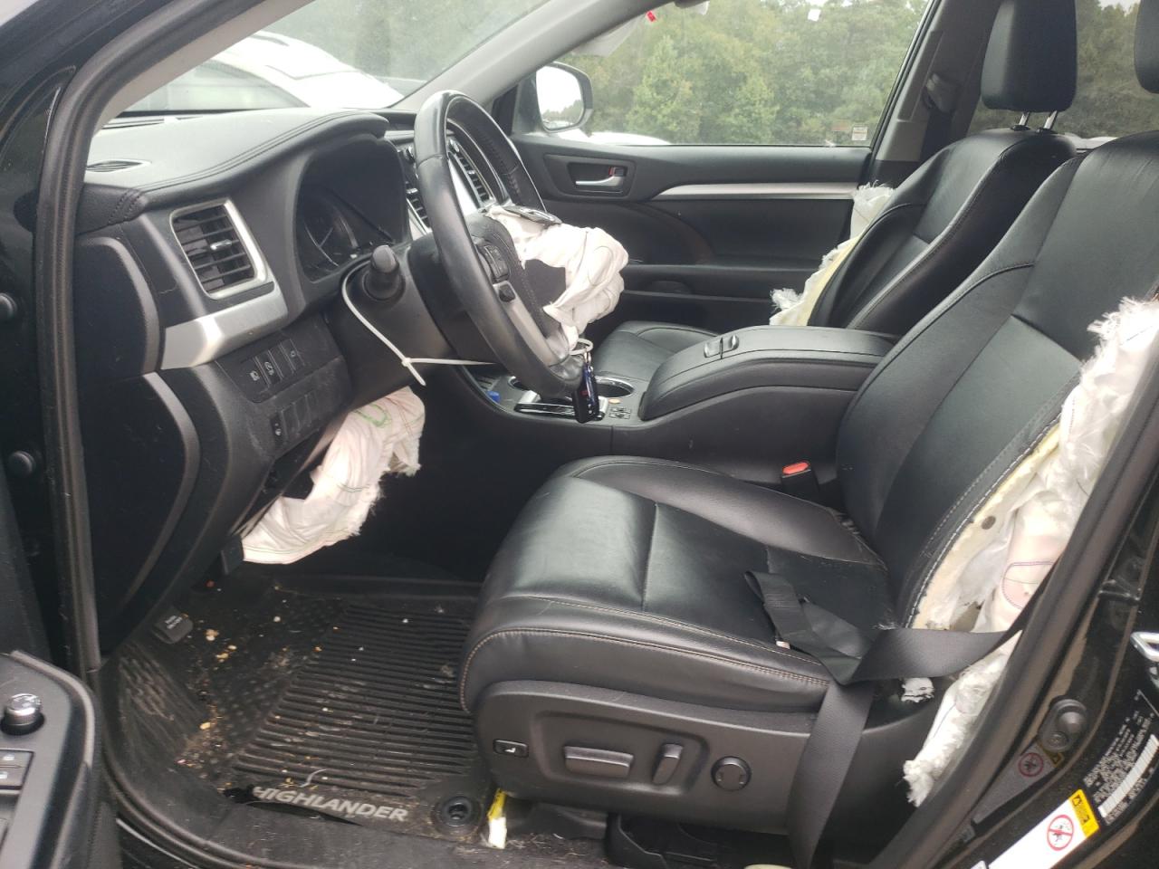 TOYOTA HIGHLANDER SE