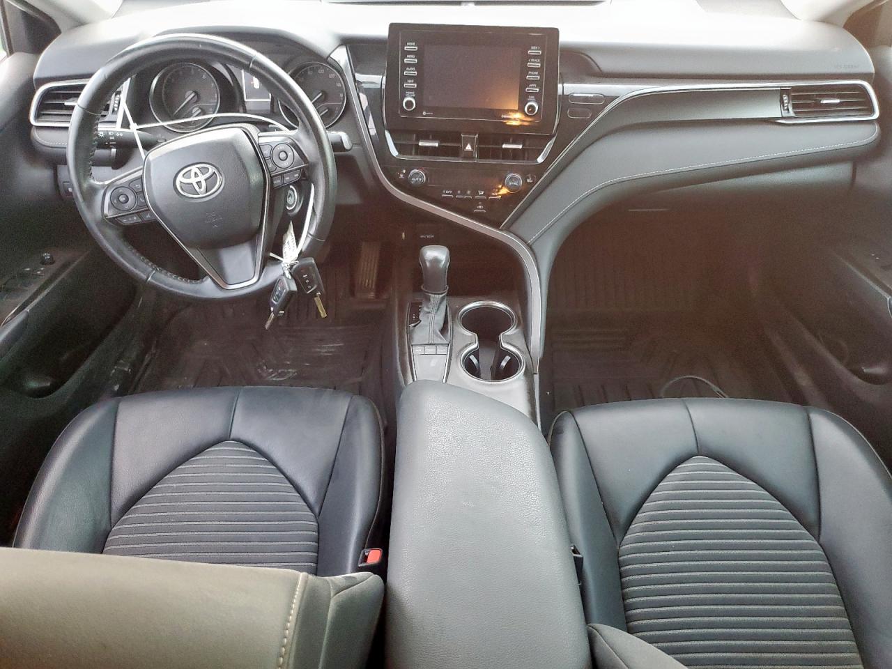 TOYOTA CAMRY SE NIGHT SHADE