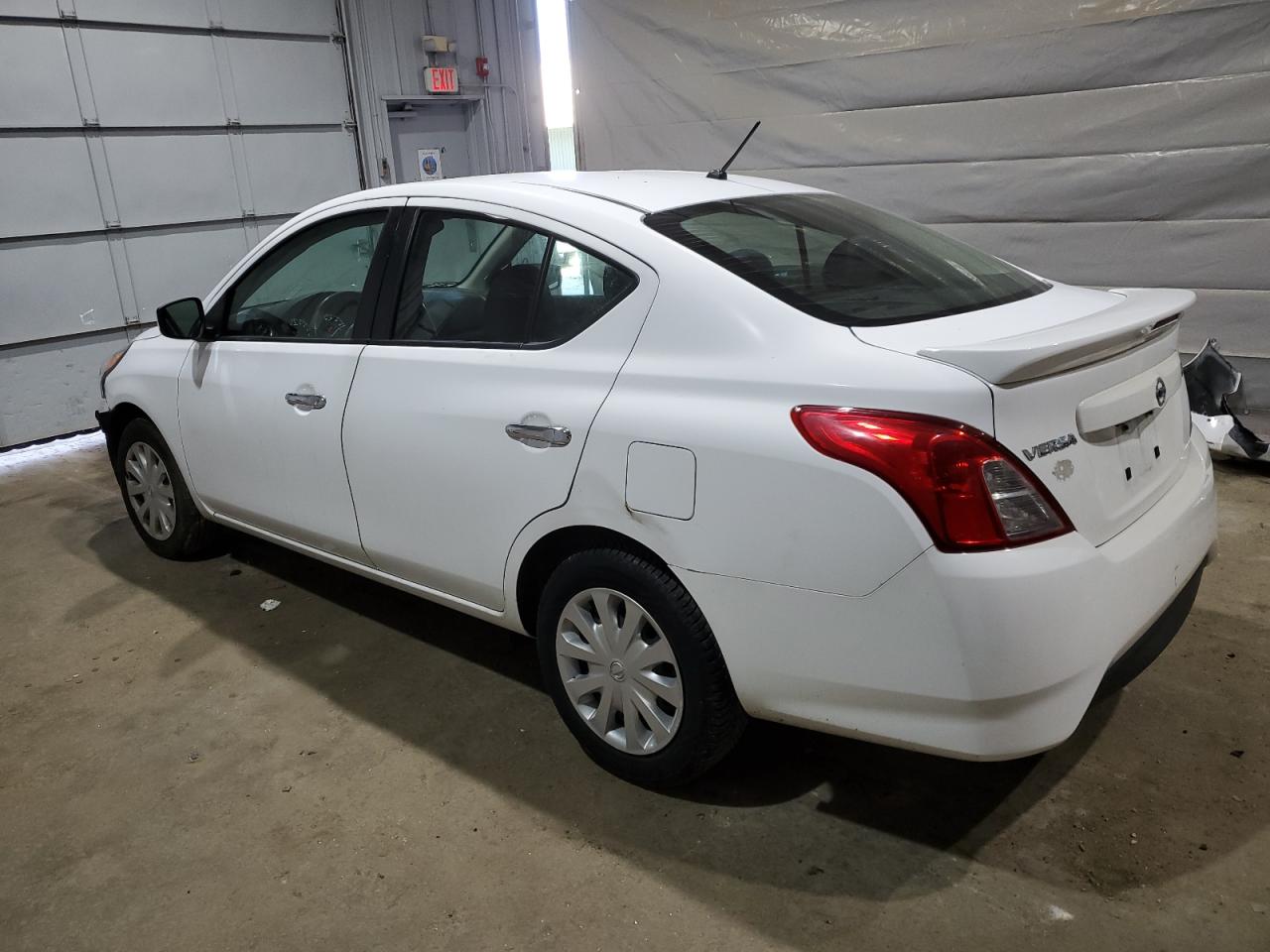 NISSAN VERSA S