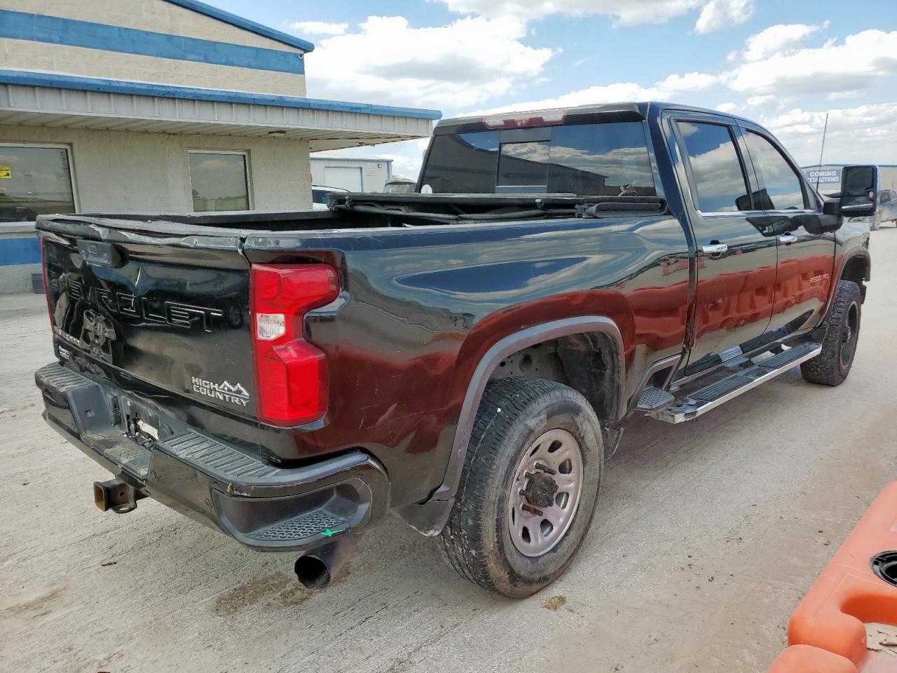 CHEVROLET SILVERADO K2500 HIGH COUNTRY