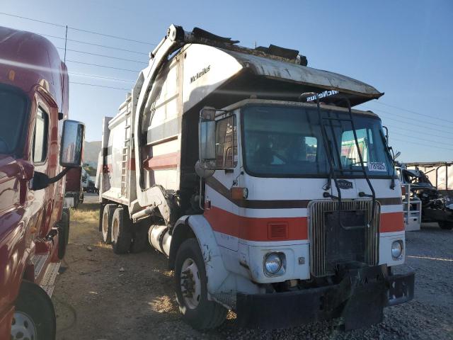 Global Auto Auctions: 2005 AUTO REFUSE TRUCK