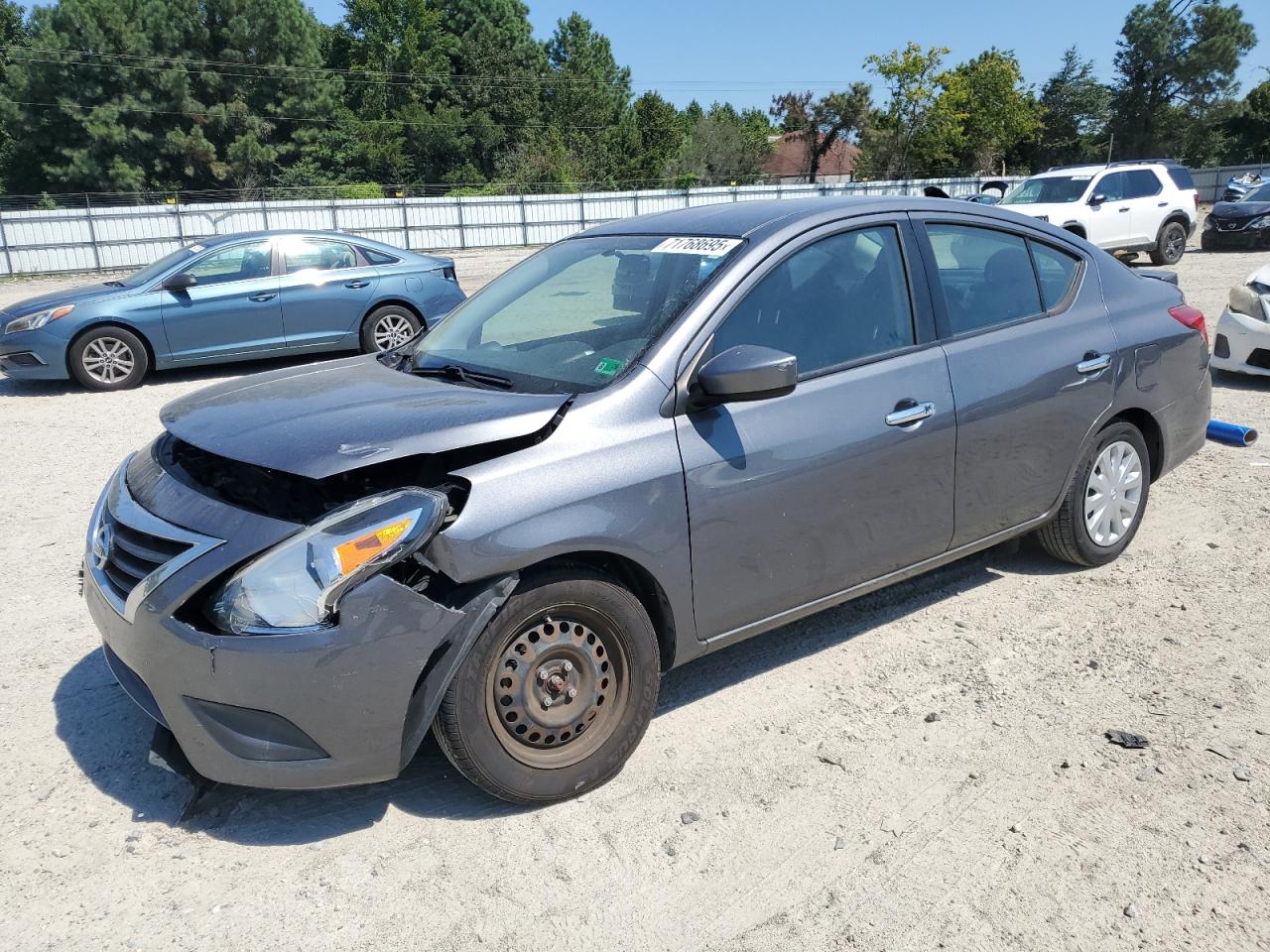 NISSAN VERSA S