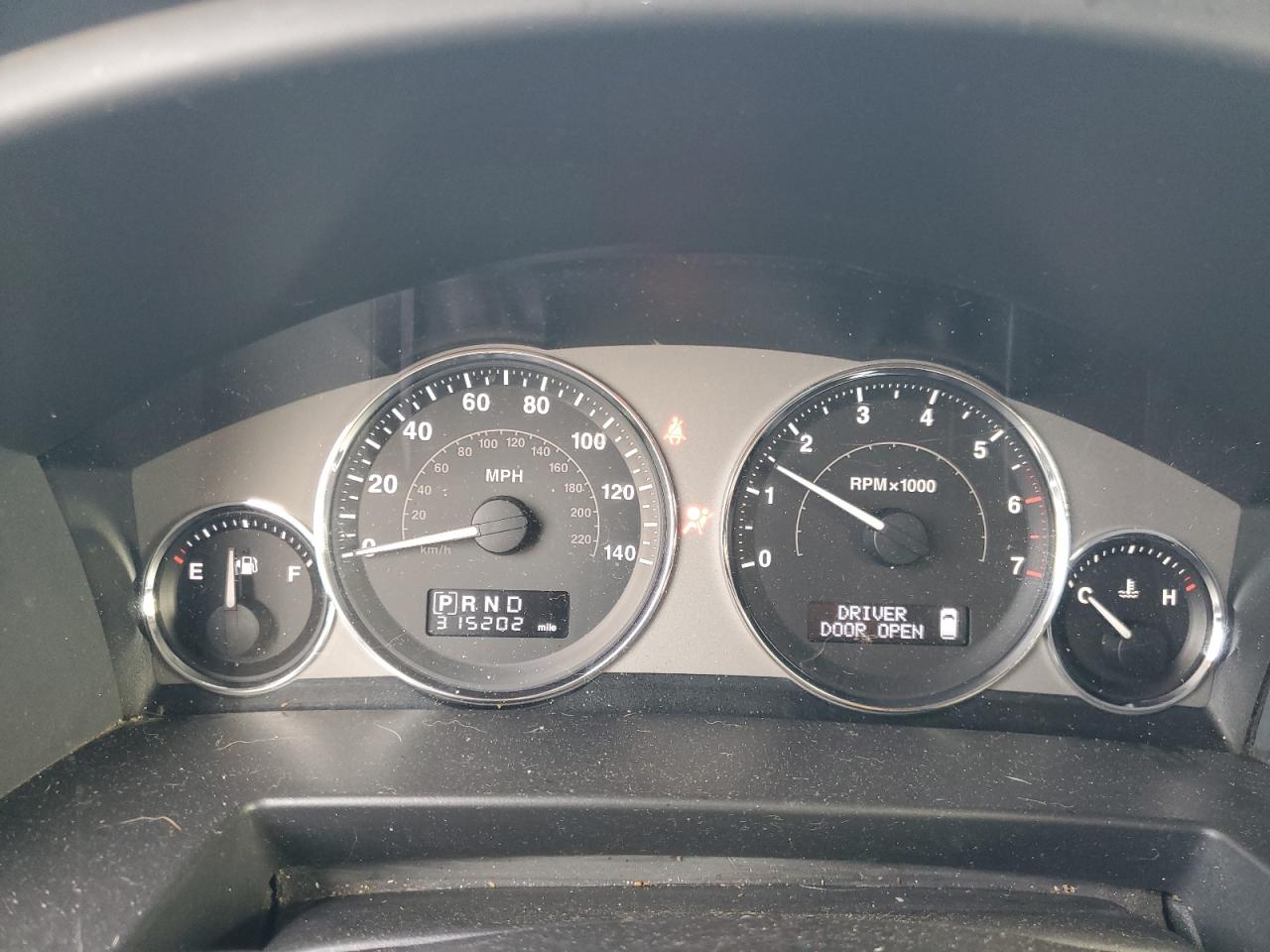 JEEP COMMANDER LIMITED