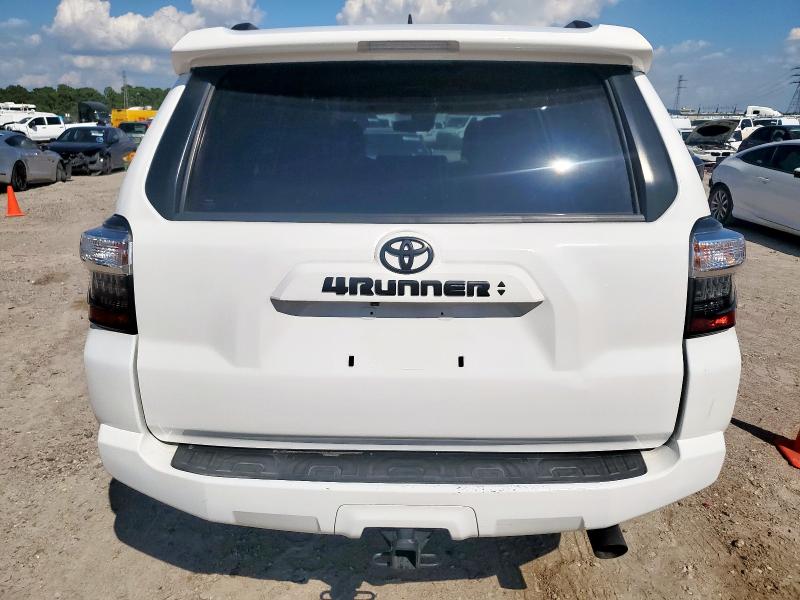 2020 TOYOTA 4RUNNER SR - JTEZU5JRXL5217273