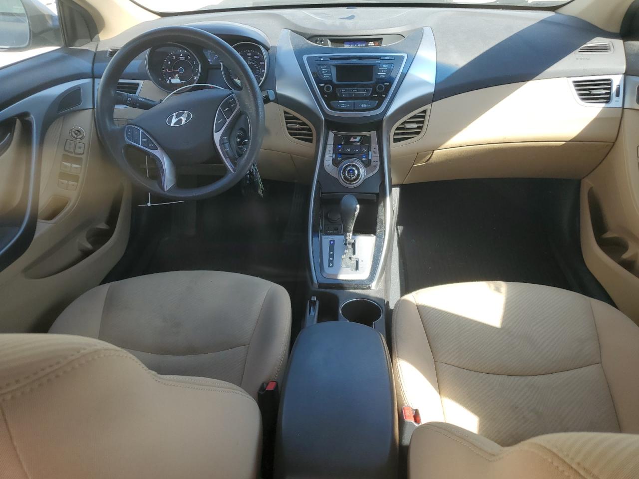 HYUNDAI ELANTRA GLS