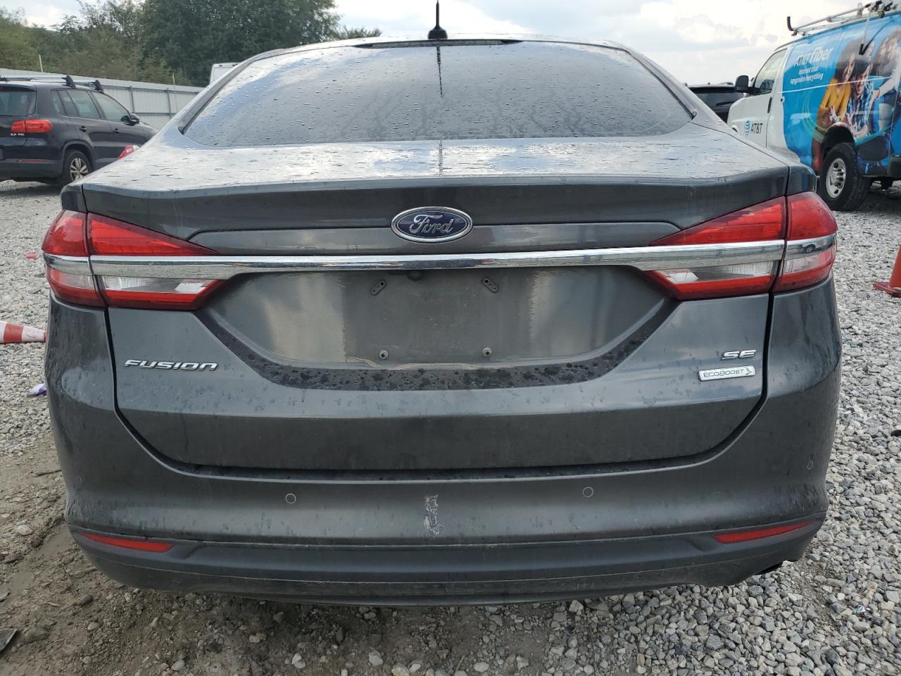 FORD FUSION SE