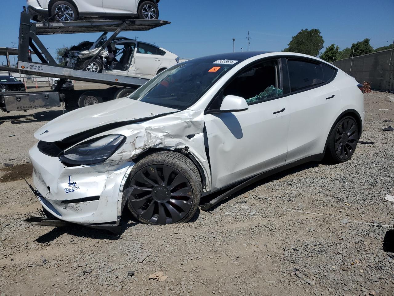 TESLA MODEL Y