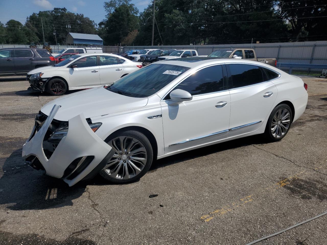 BUICK LACROSSE ESSENCE