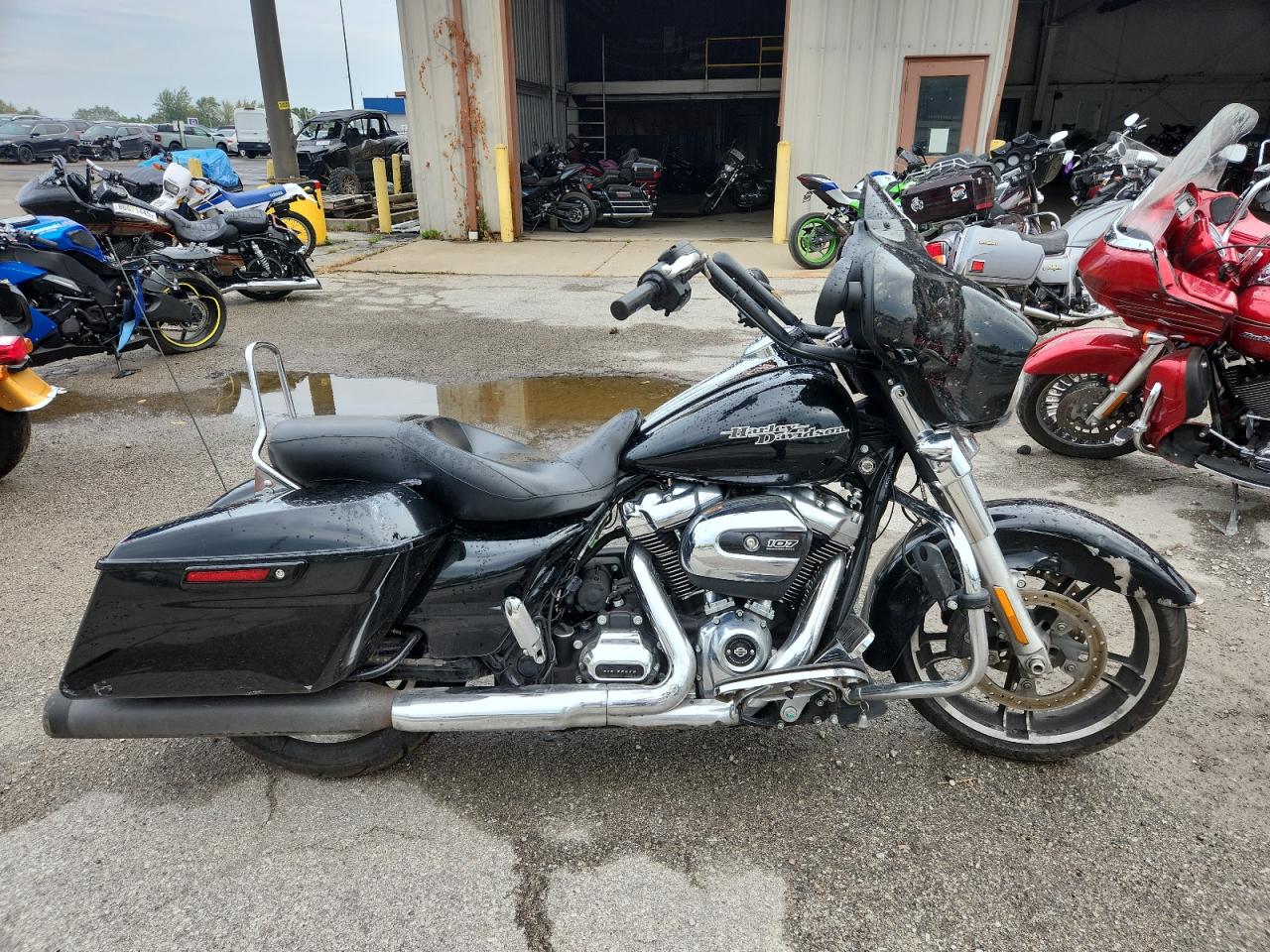  Salvage Harley-Davidson Fl