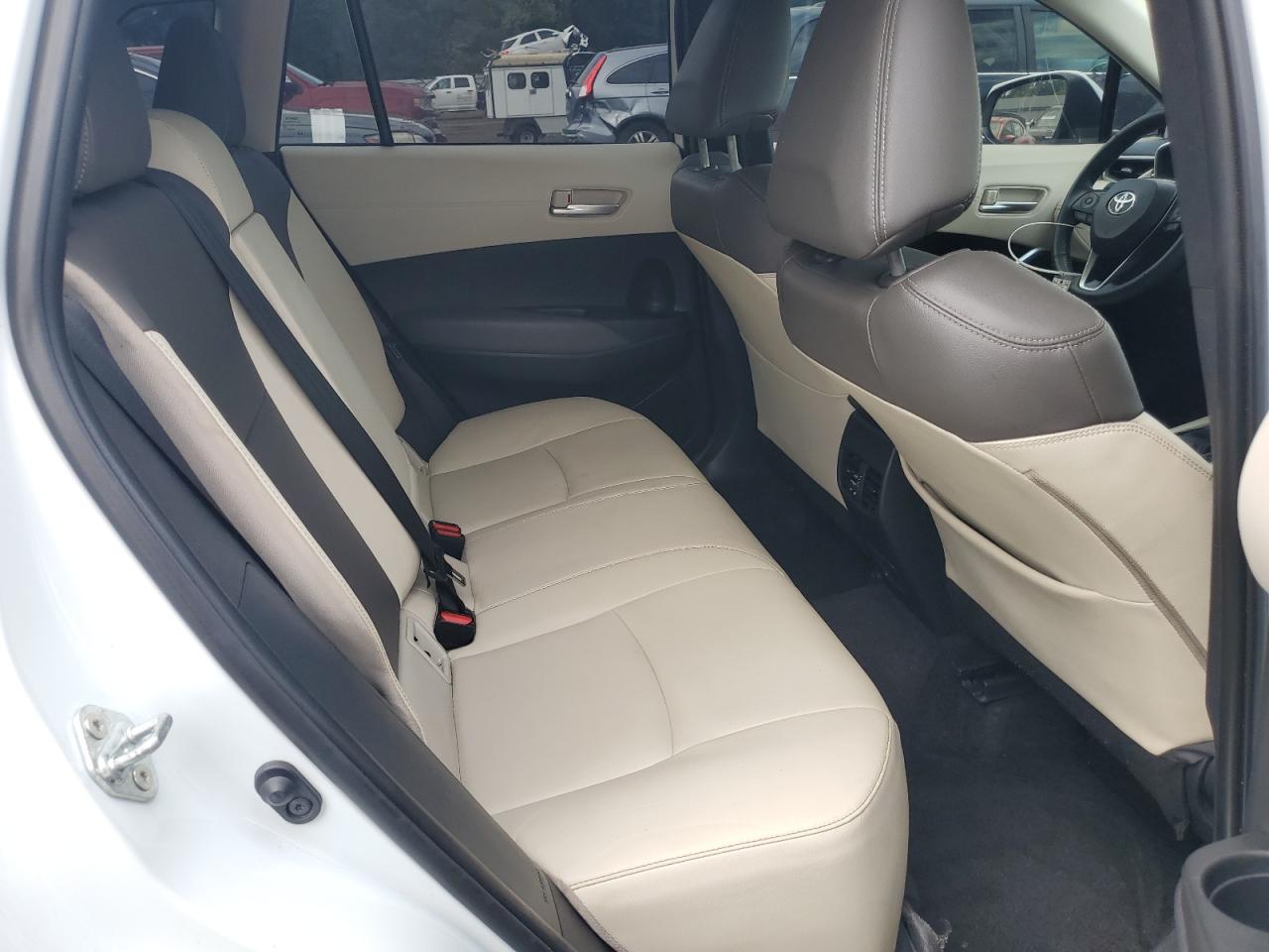 TOYOTA COROLLA CROSS XLE